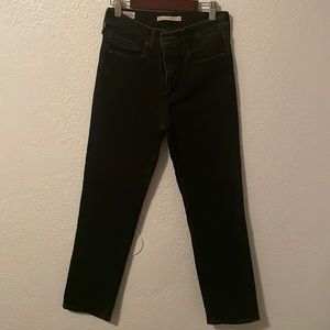 High Rise Black Levi’s jeans